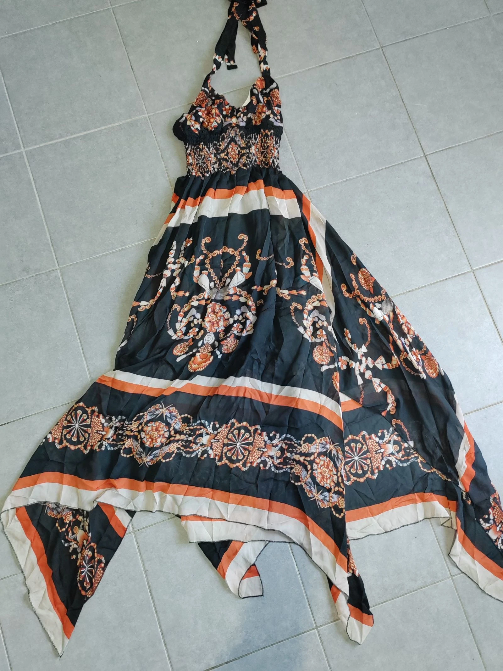 Robe assimétrica de cetim – photo 7